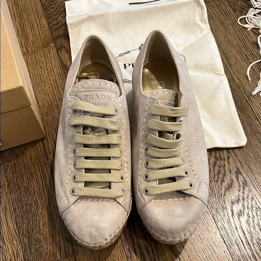 Prada NWB Women's Cream Sneakers 37.5